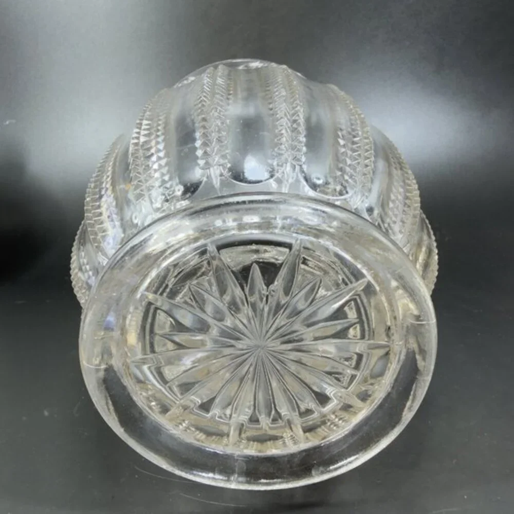 Early American Pressed Glass Clear Zipper‎ Diamond Star Manganese 365nm Green UV